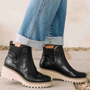 DV By Dolce Vita Rielle Chelsea Ankle Boot in Black Size 9